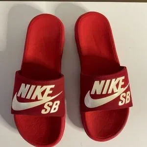 Nike- Benassi SolarSoft SB ‘University Red’ Buy Nike Benassi SolarSoft SB  main image 3